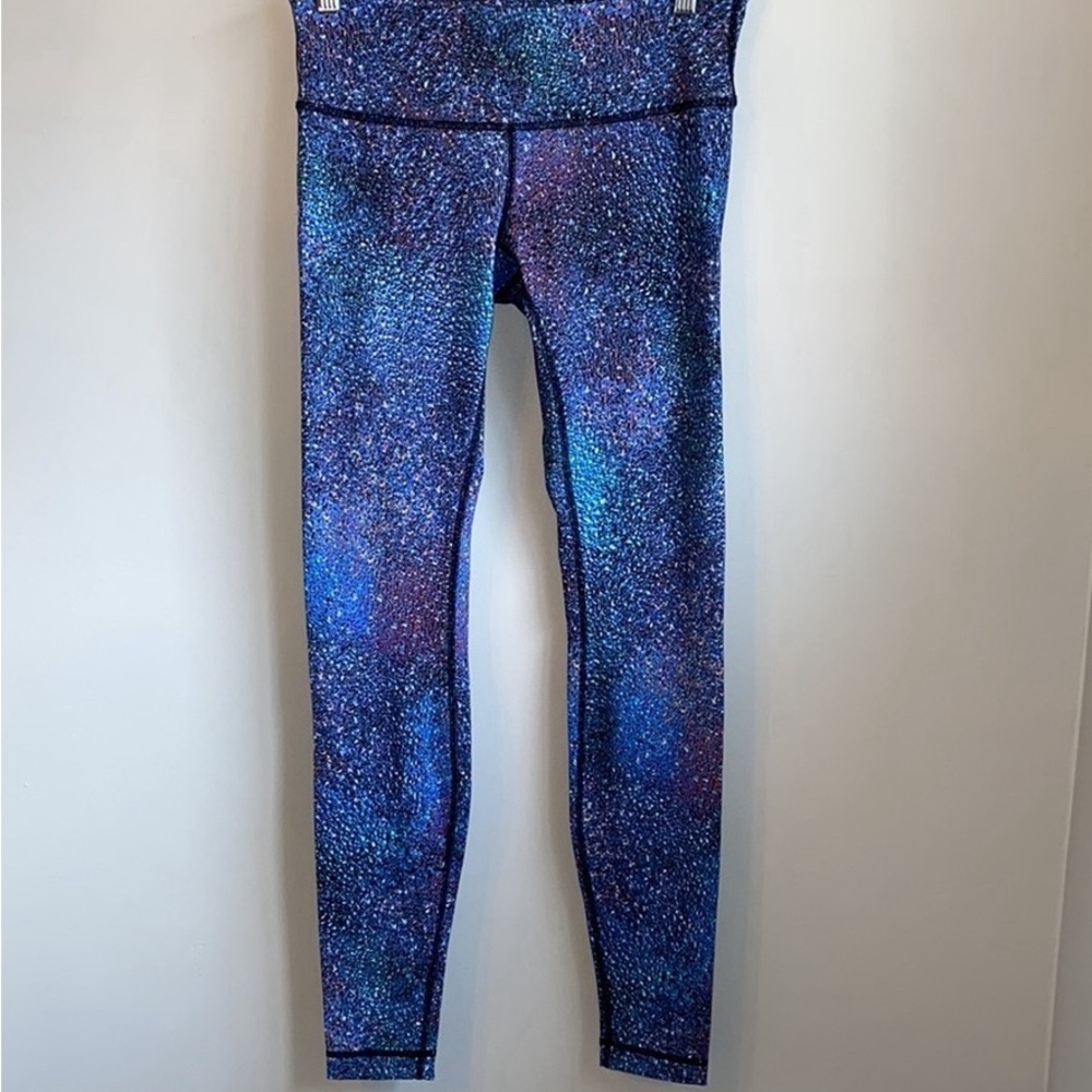 🍋 RARE  Strive mermaid print Lululemon Wunder Under pants size 8 EUC - Picture 3 of 4